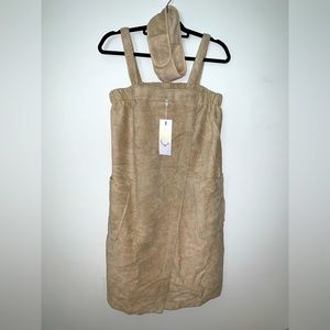 Women’s Towel Wrap w/ Straps & Headband